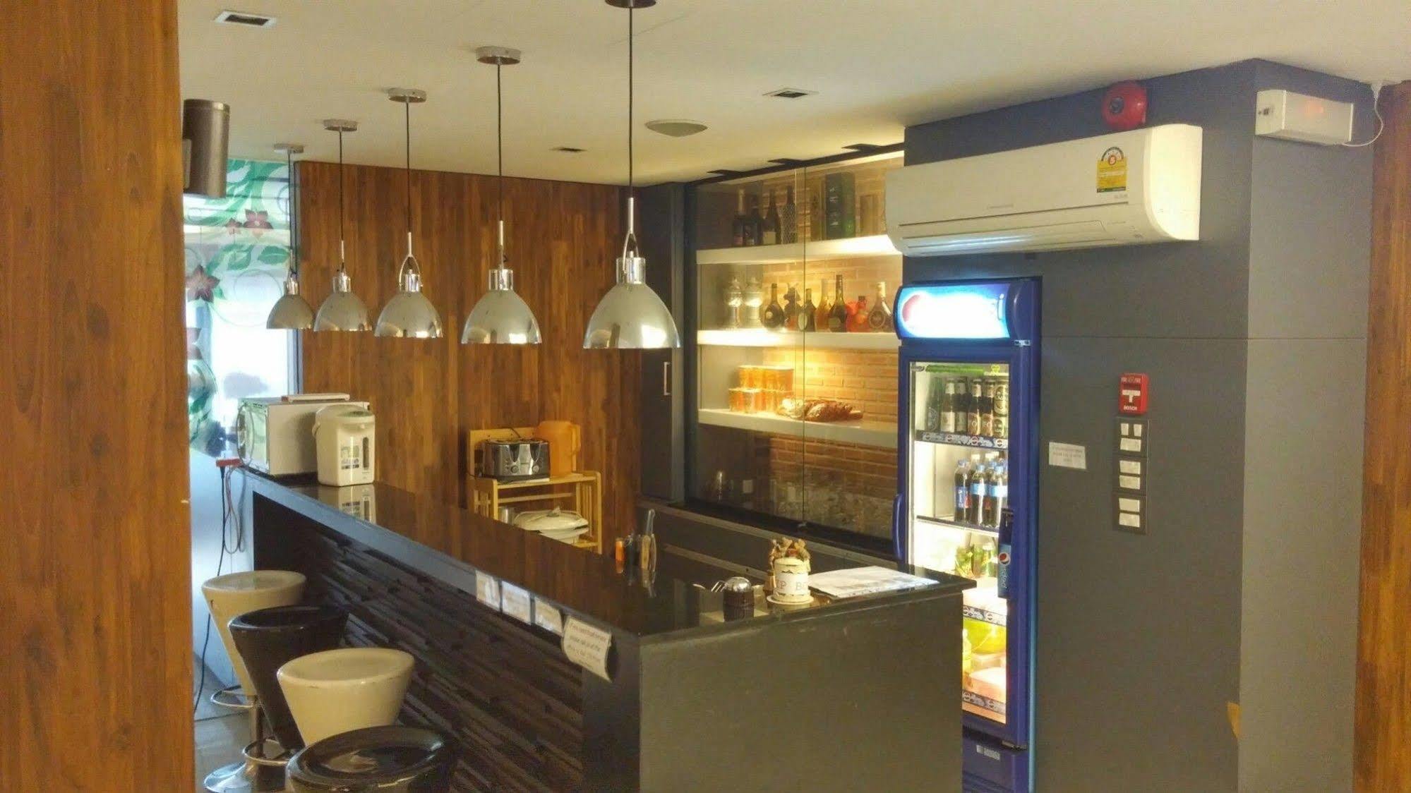 בנגקוק At One Inn Hualampong מראה חיצוני תמונה