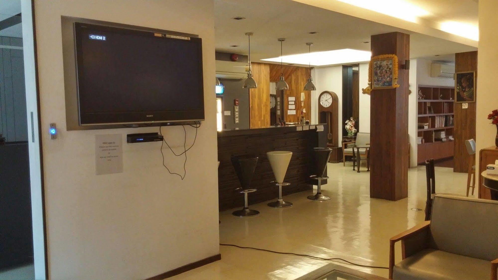 בנגקוק At One Inn Hualampong מראה חיצוני תמונה